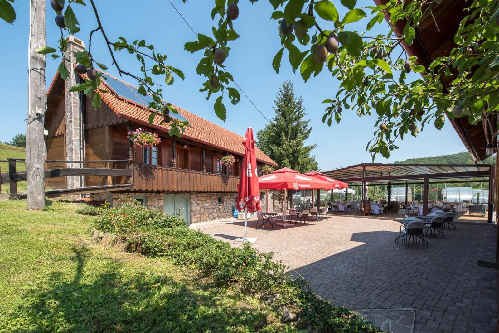 Hotel Srakovcic Heart Of Nature Ribnik 외부 사진